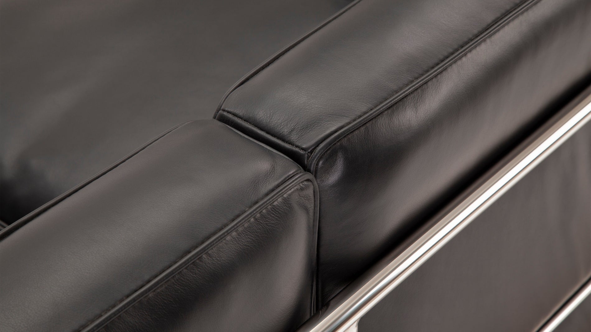 CorbusierMidnight Black Premium Leather