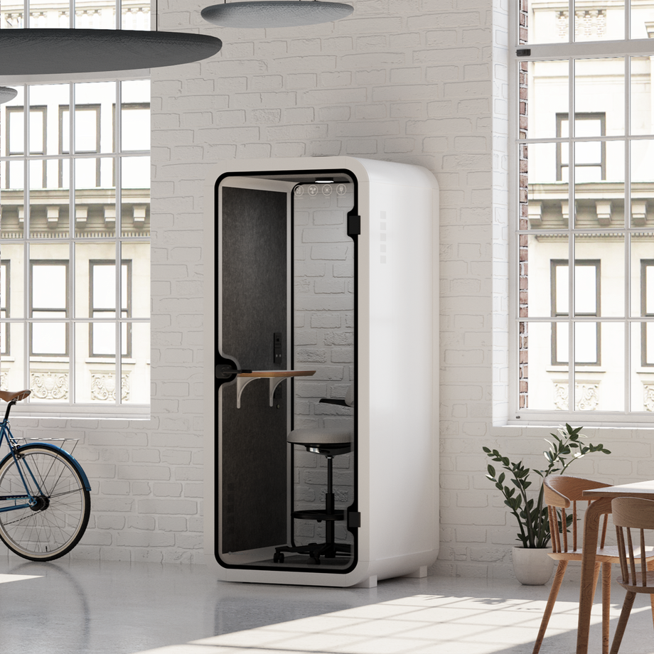 Kontorspod Quell Akustisk White / Upgraded Device Shelf / Dark Grey