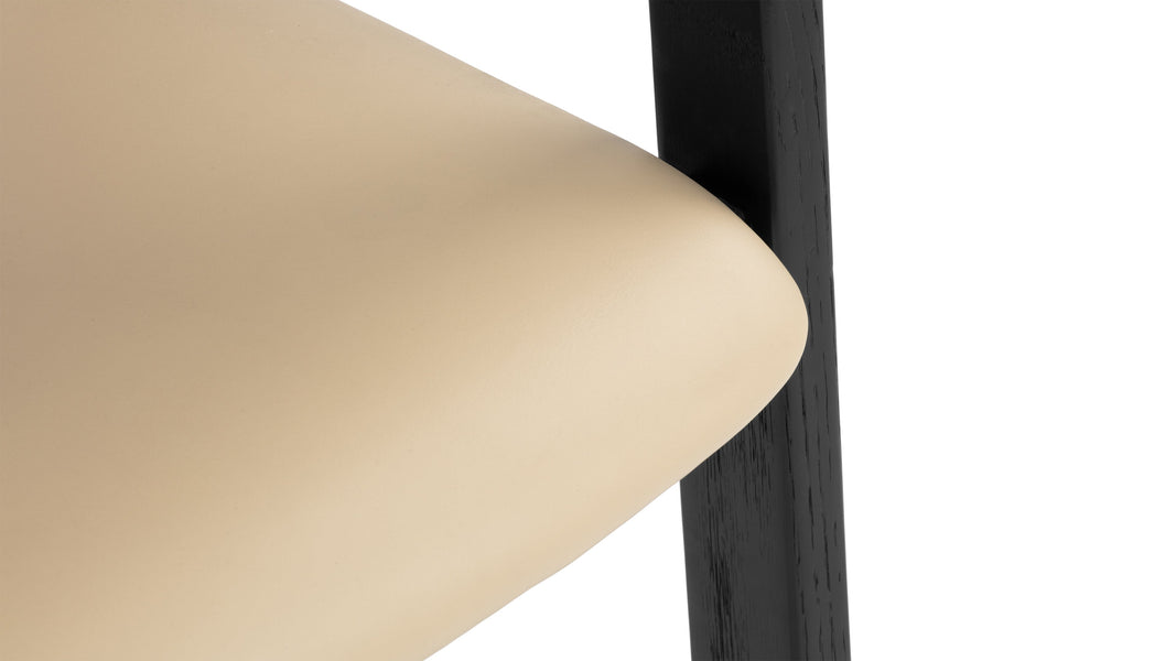 GeorgiaGeorgia - Georgia Armchair, Black and Natural