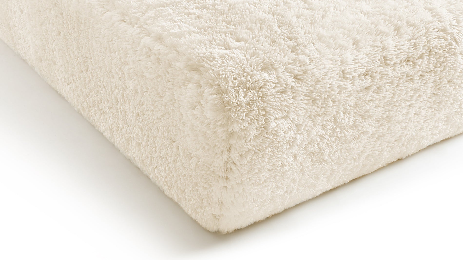 IonaIona - Iona Chaise, White Long Hair Sherpa